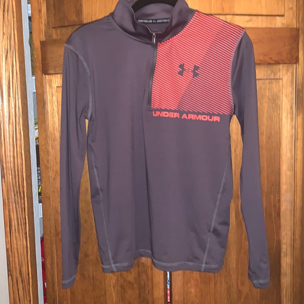 Under Armour dri fit heat gear 1/4 zip pullover.  Youth large.  Grey